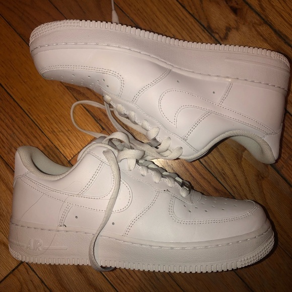 size down in air force 1